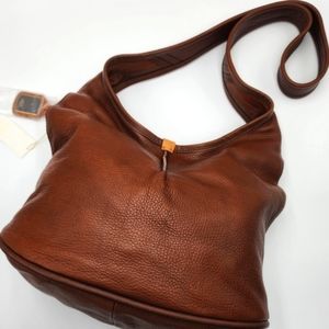 UGG Australia Classic Crossbody Auburn NWT + Dust Bag + Care Card + Bag Charm